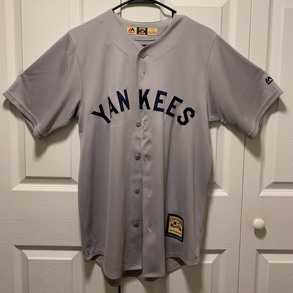 Majestic Mens Mickey Mantle Cooperstown Yankees Jersey
